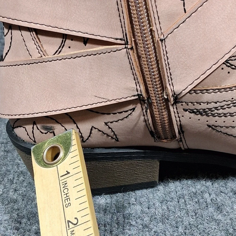 Esprit Womens Blush Pink Western Ankle Boots Embroidered Buckle Harness‎ Size 9M